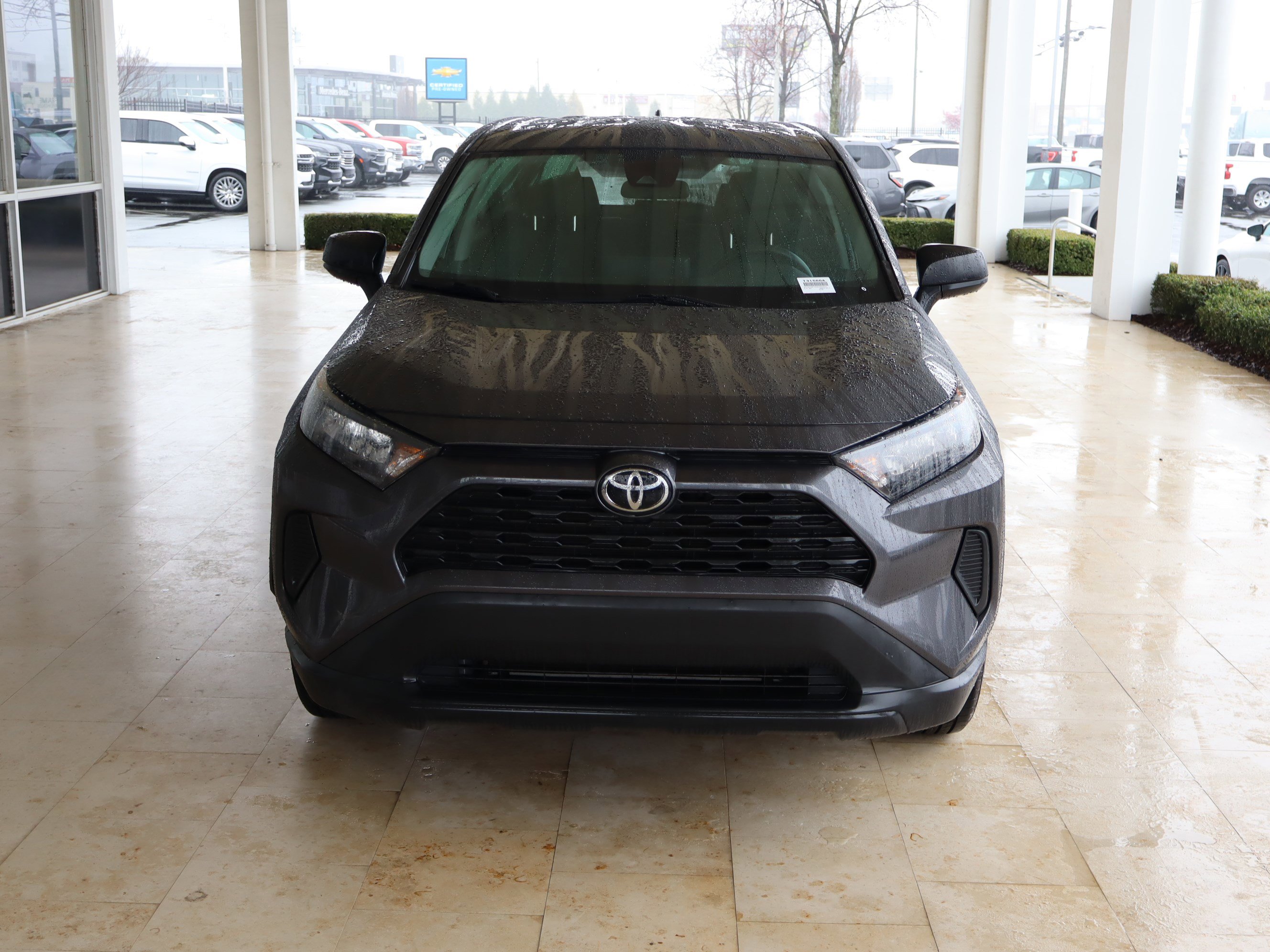 Used 2022 Toyota RAV4 LE image 3