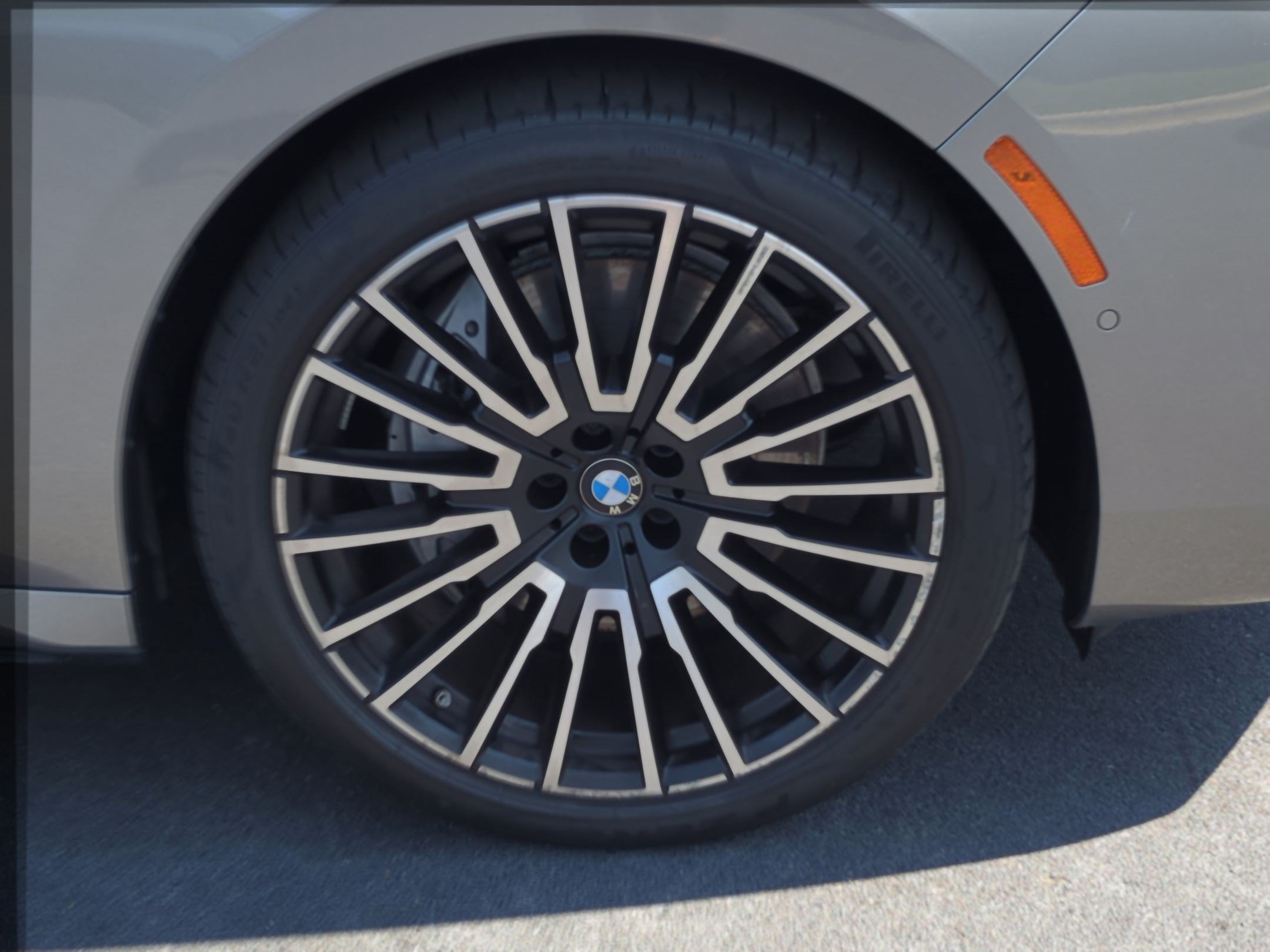 Certified 2025 BMW 740i RWD image 12