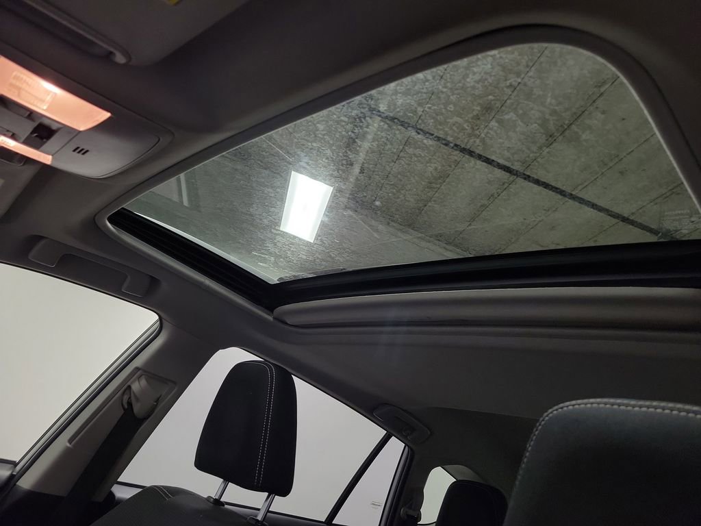 Used 2018 Toyota RAV4 XLE w/ Plus Extra Value Package image 14