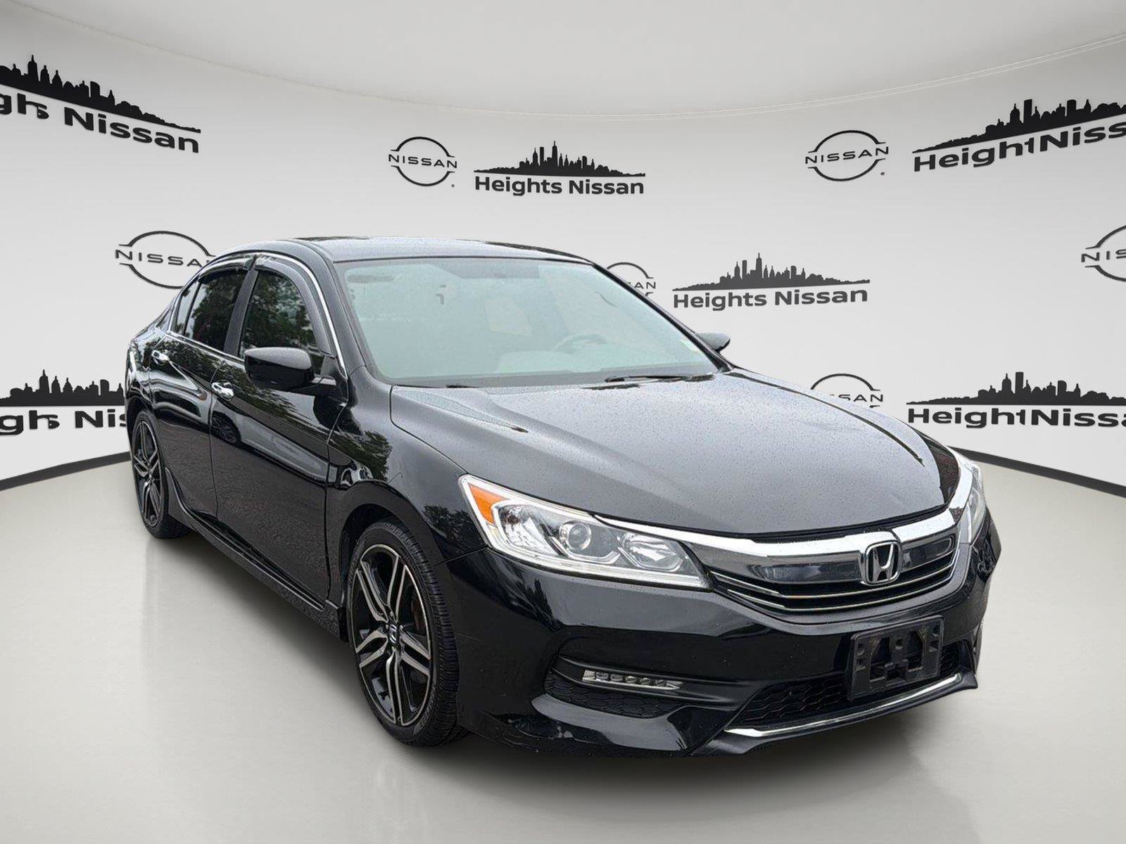 Used 2017 Honda Accord Sport image 6