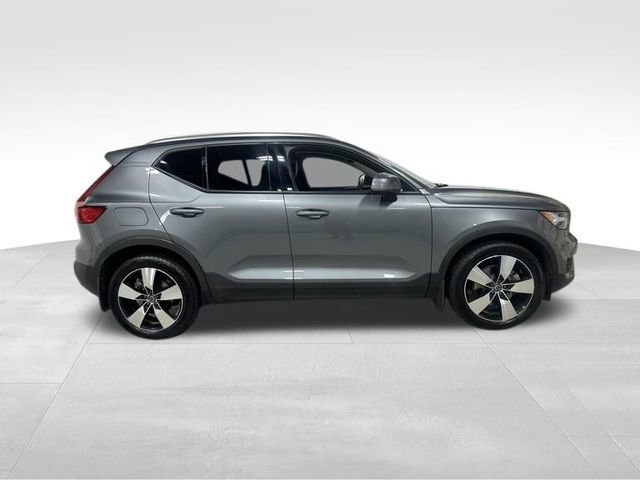 Used 2019 Volvo XC40 T5 Momentum AWD/4WD image 4