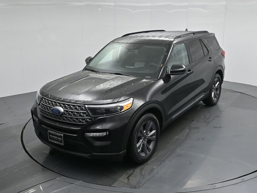Certified 2022 Ford Explorer XLT w/ Equipment Group 202A image 42