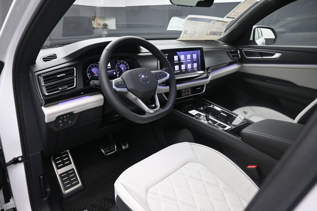 New 2026 Volkswagen Atlas Cross Sport SEL Premium R-Line AWD/4WD image 19