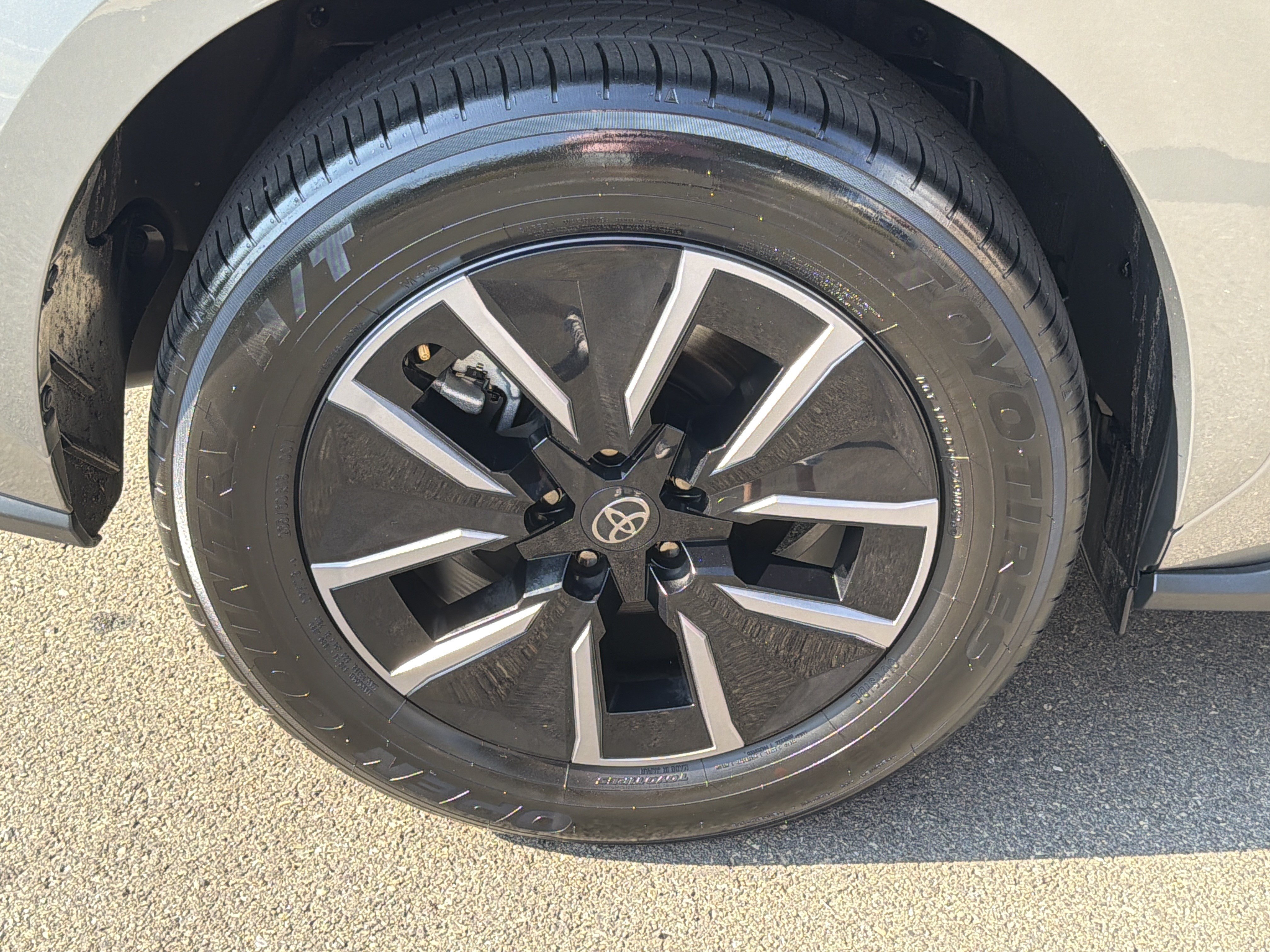 Used 2026 Toyota bZ FWD image 17