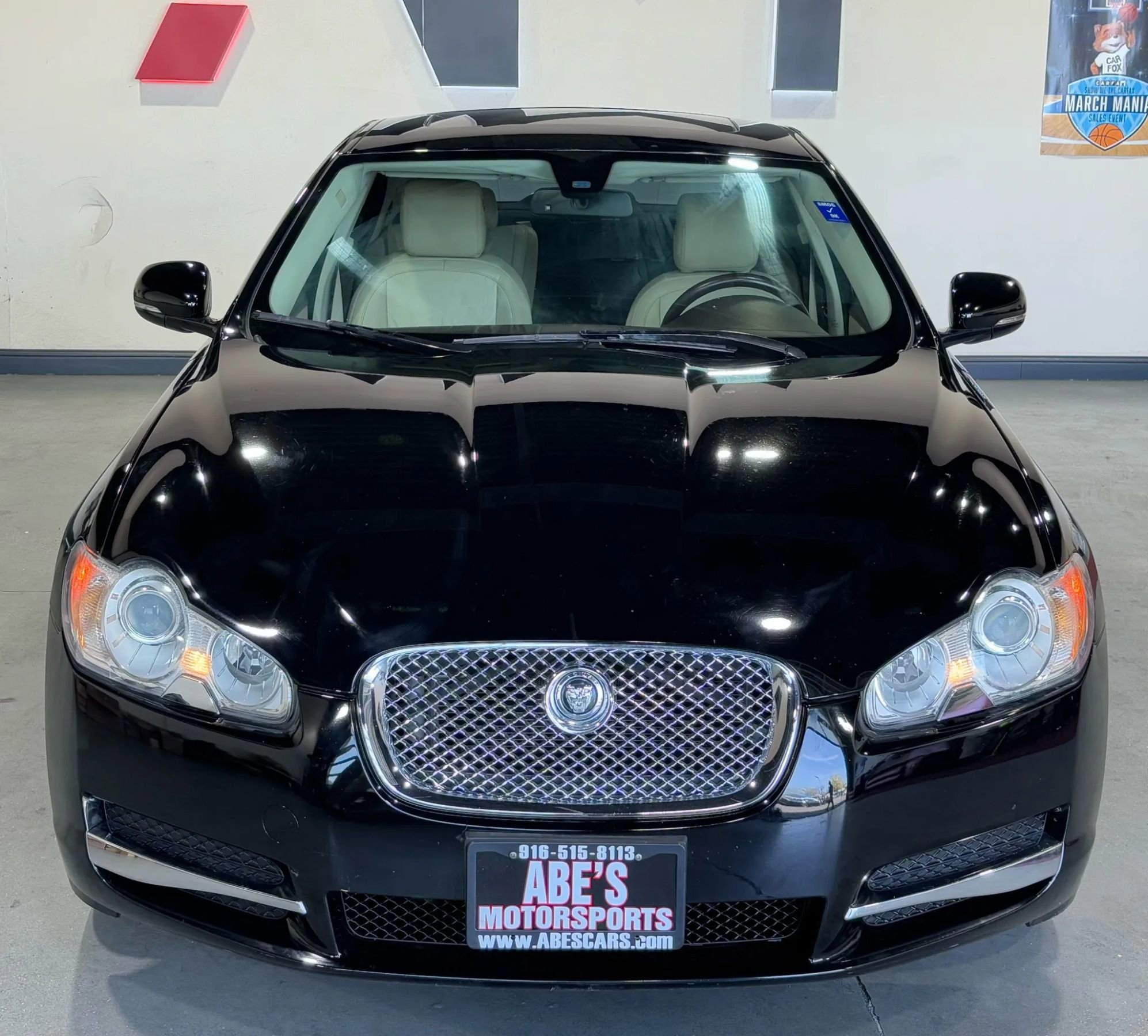 Used 2011 Jaguar XF RWD image 3