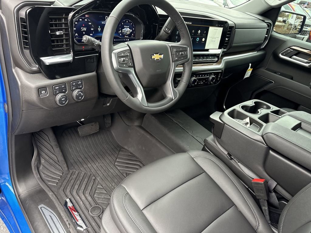 New 2025 Chevrolet Silverado 1500 LT image 12