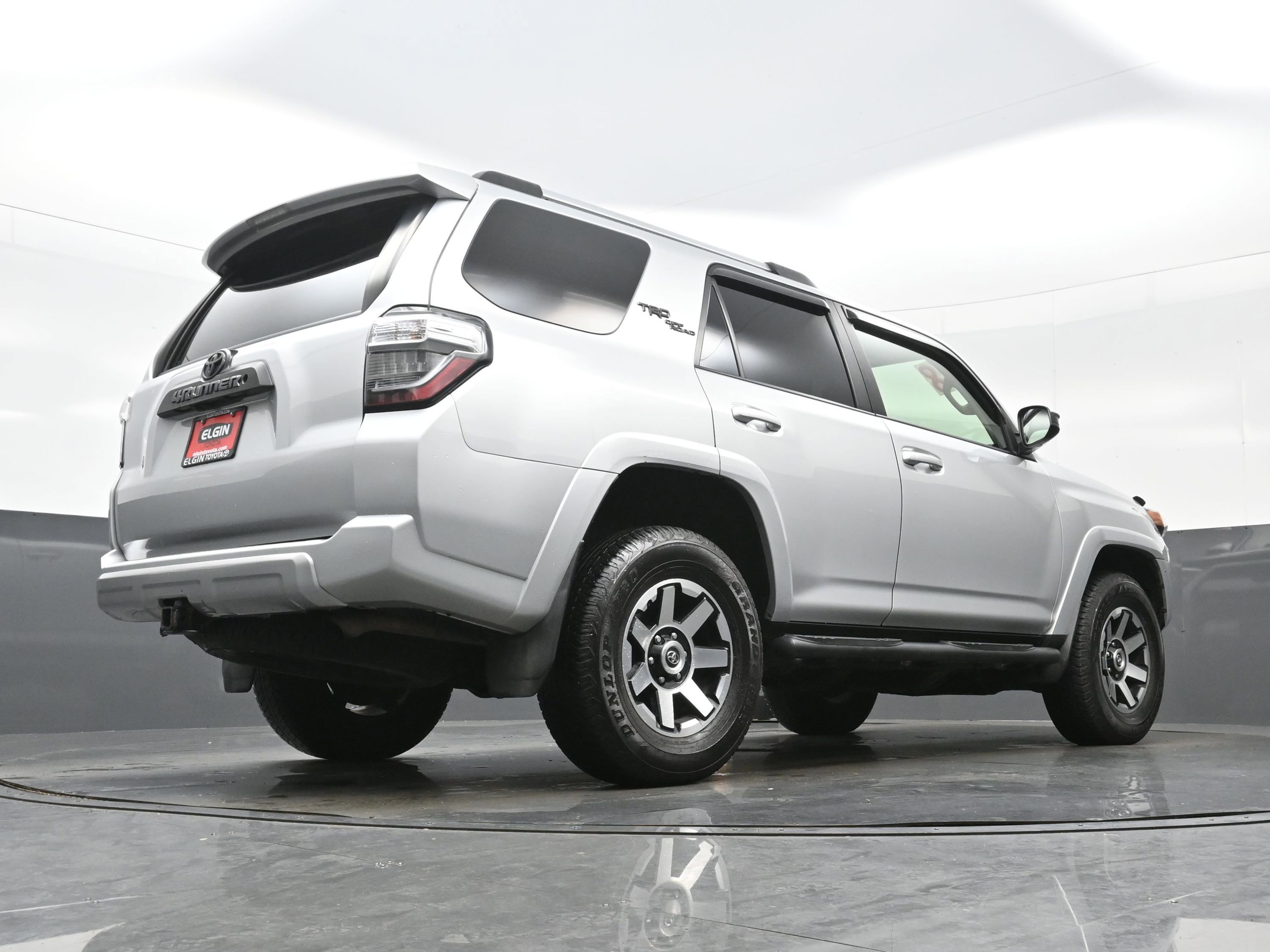 Used 2018 Toyota 4Runner TRD Off-Road AWD/4WD image 30