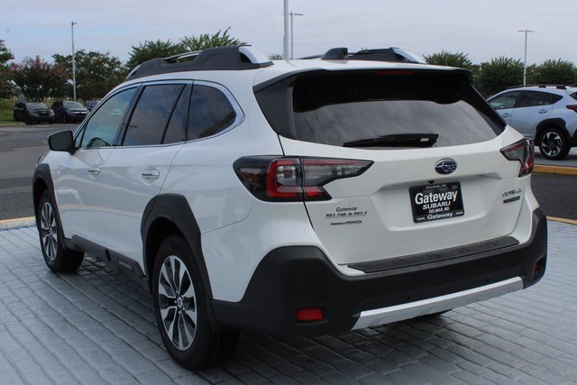 New 2025 Subaru Outback Touring XT image 2