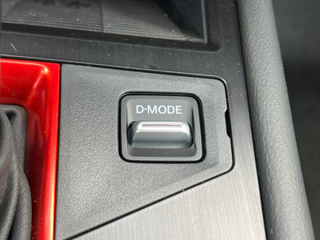 Used 2026 Nissan Kicks SR w/ Cold Weather Package AWD/4WD image 29