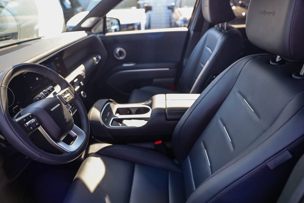 New 2026 Hyundai Palisade Calligraphy FWD image 18
