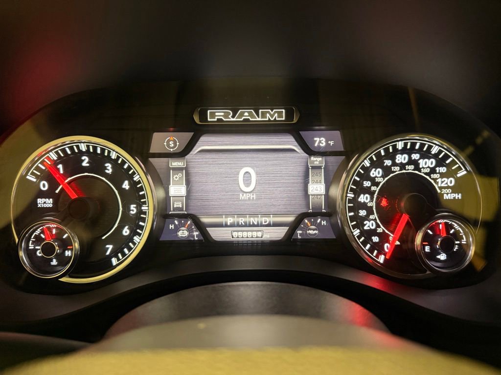 Used 2022 RAM 1500 Big Horn AWD/4WD image 18