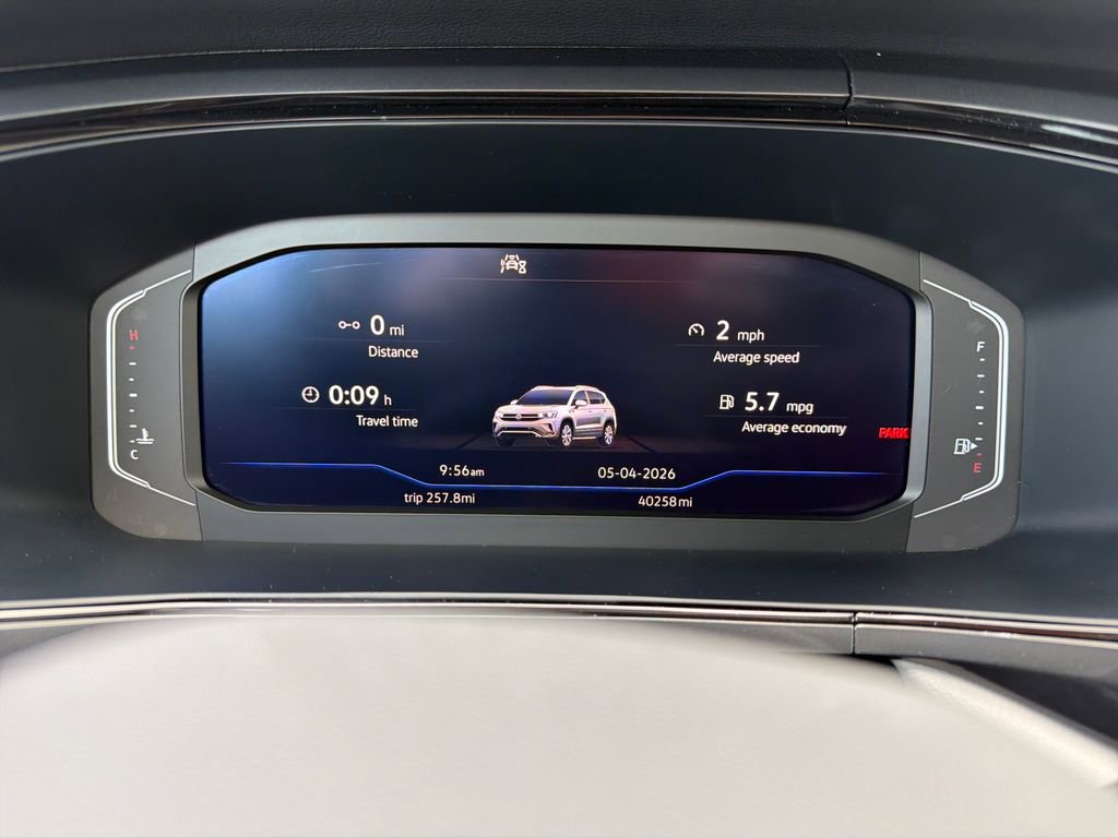 Certified 2024 Volkswagen Taos SEL AWD/4WD image 18