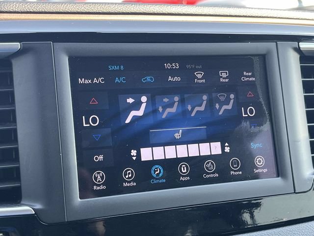 Used 2018 Chrysler Pacifica Touring-L FWD image 31
