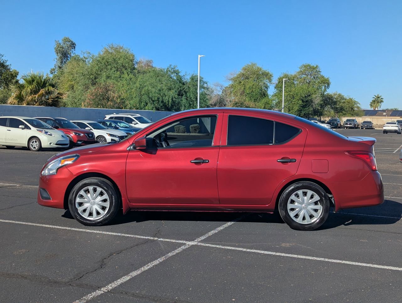 Used 2018 Nissan Versa S Plus FWD image 3