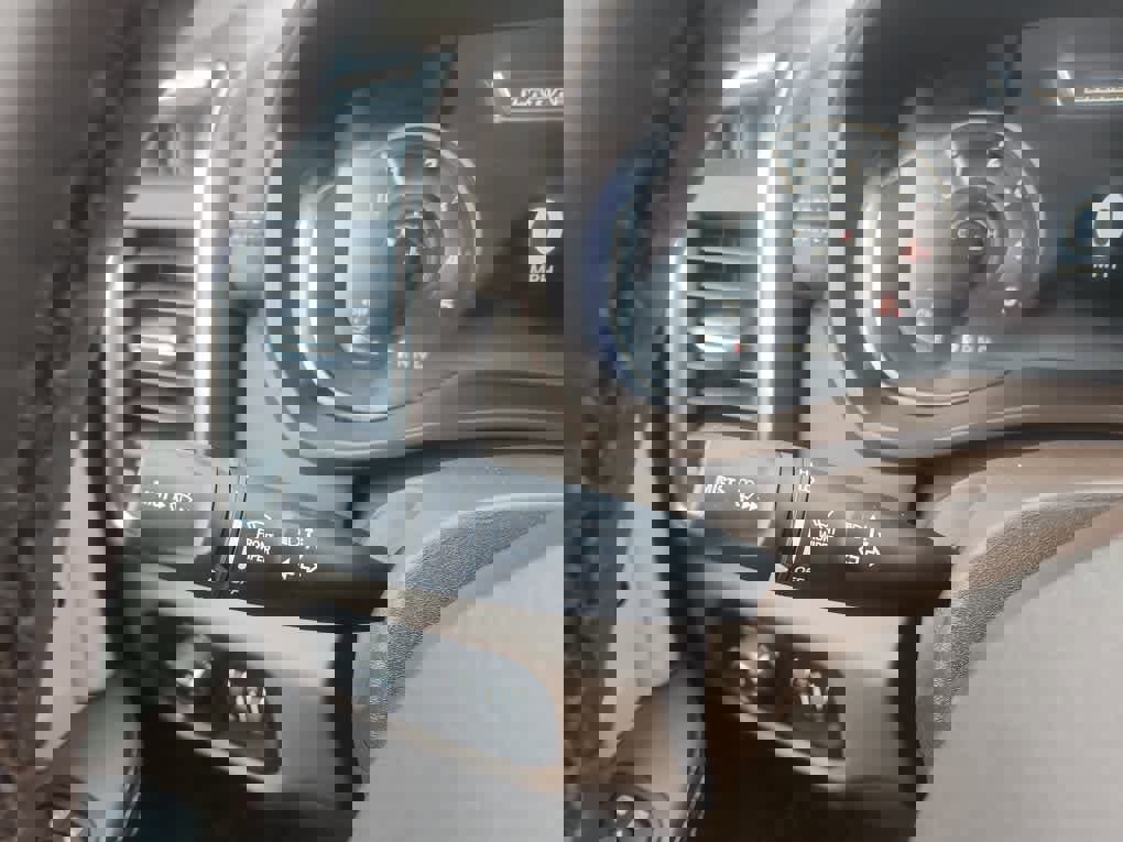 Used 2025 RAM 3500 Laramie w/ Towing Technology Group image 33