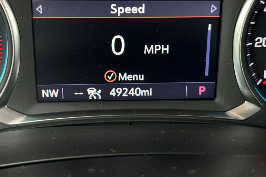 Certified 2023 Chevrolet Traverse LT w/ LT Premium Package image 33