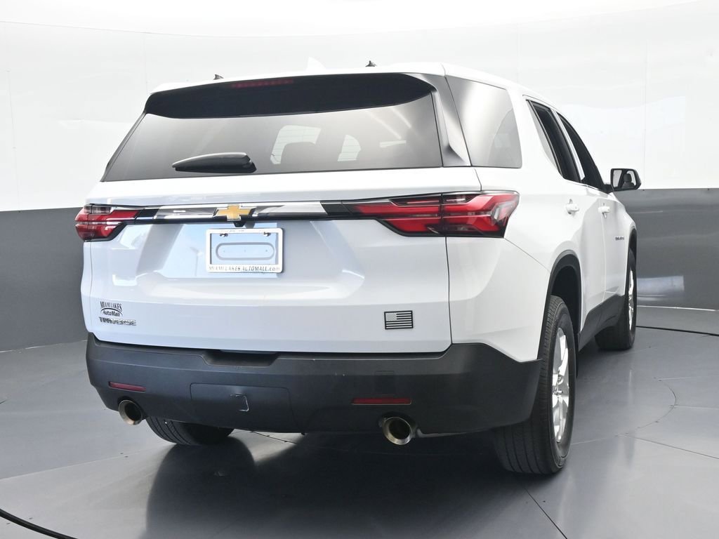 Used 2022 Chevrolet Traverse LS image 5