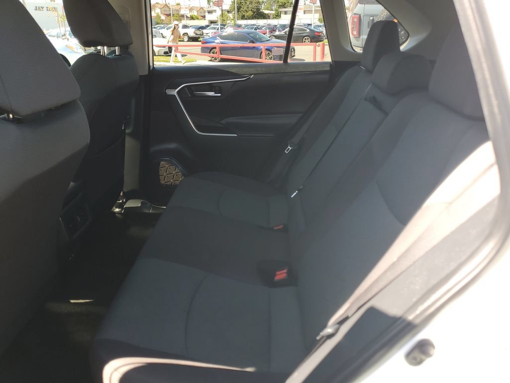 Used 2023 Toyota RAV4 XLE AWD/4WD image 17