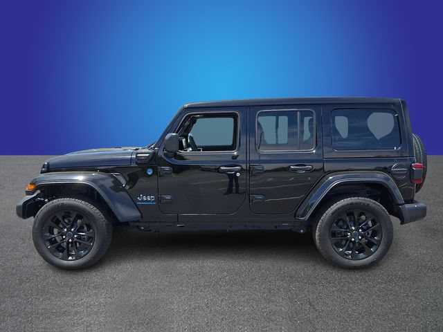 Used 2025 Jeep Wrangler Unlimited Sahara w/ Safety Group AWD/4WD image 7