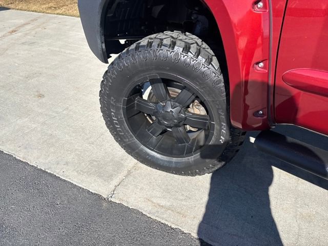 Used 2014 Nissan Titan S image 28