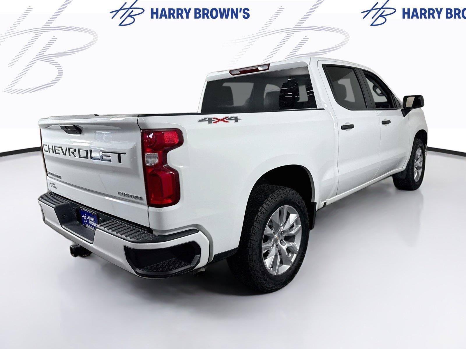 Used 2022 Chevrolet Silverado 1500 Custom w/ Safety Confidence Package AWD/4WD image 28
