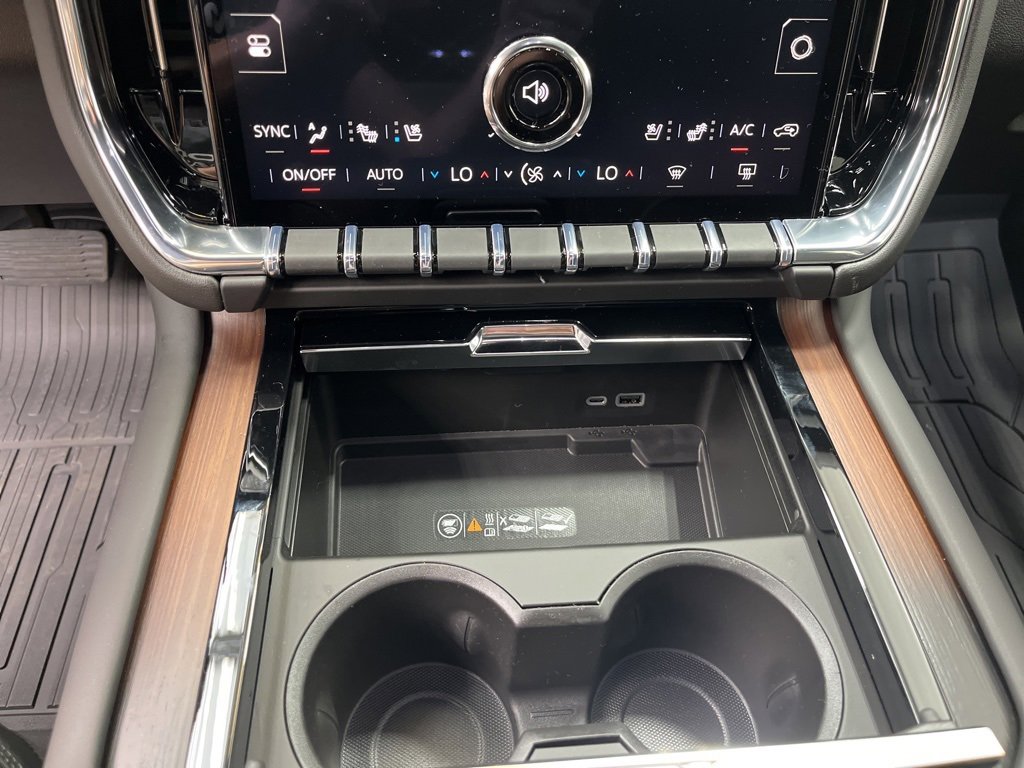 New 2026 GMC Yukon Denali w/ Sun & Power Step Package image 19