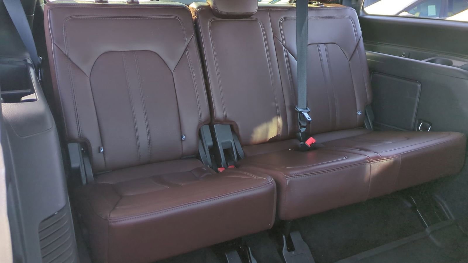 Used 2023 Ford Expedition Limited image 23