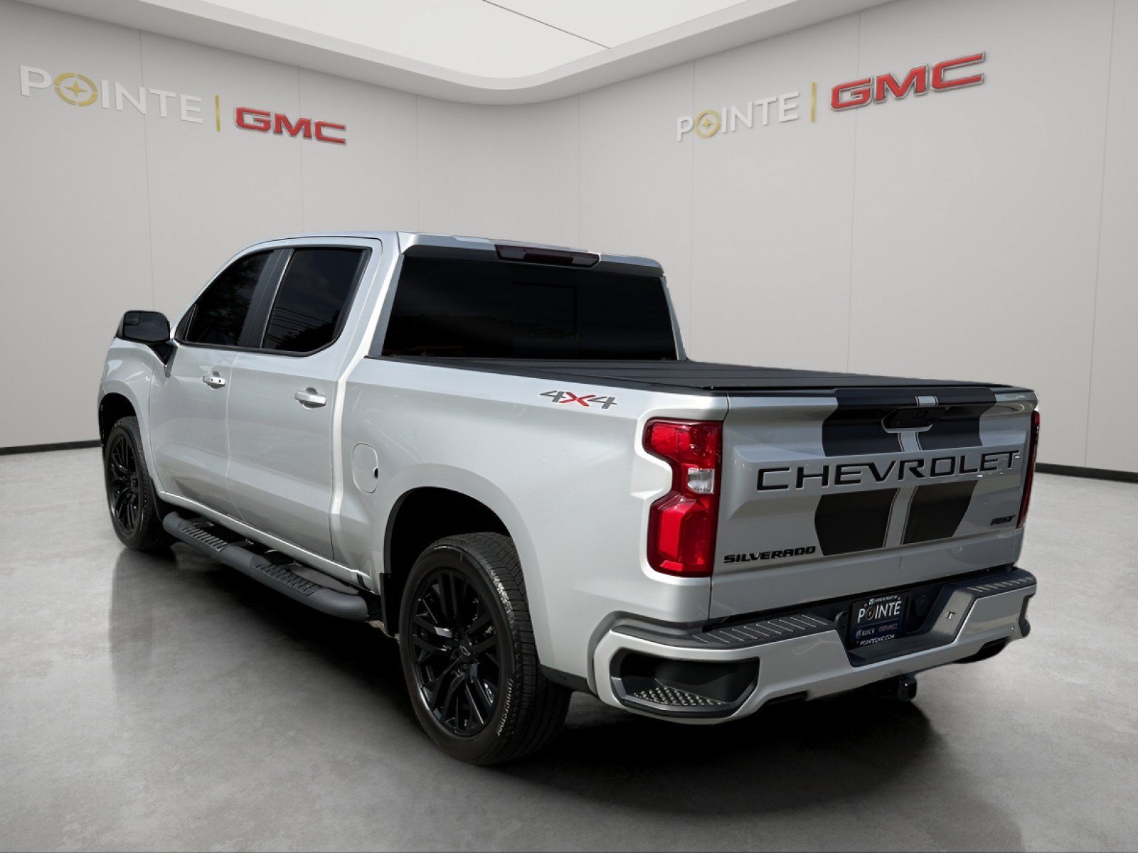 Used 2021 Chevrolet Silverado 1500 RST w/ Rally Edition AWD/4WD image 5