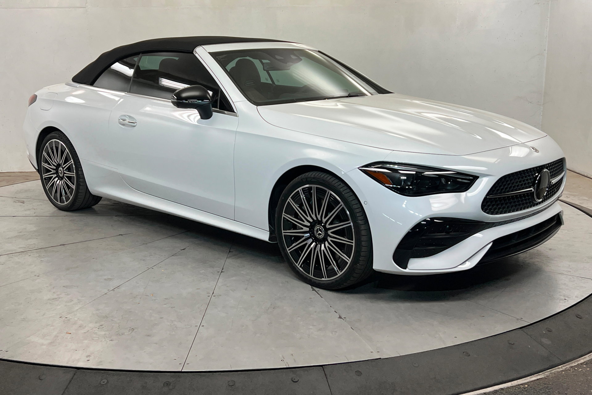 New 2026 Mercedes-Benz CLE 450 4MATIC Cabriolet image 7