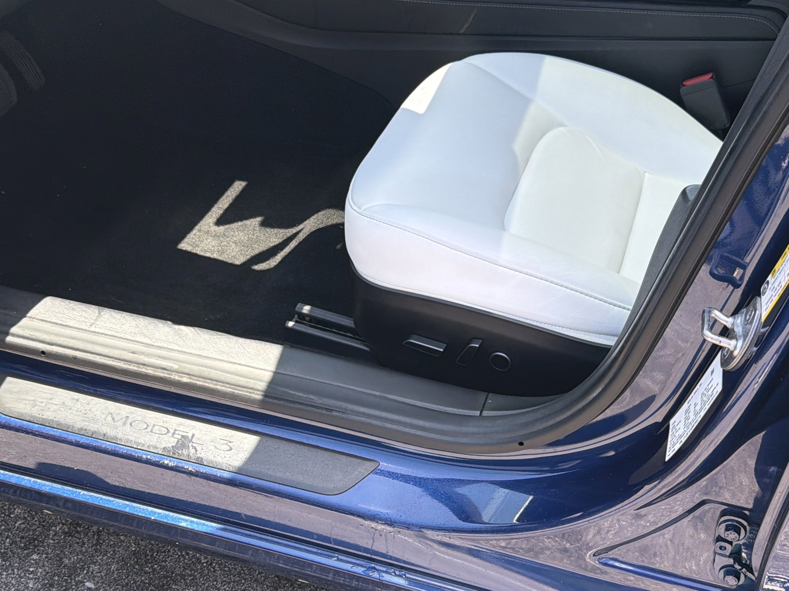Used 2021 Tesla Model 3 Standard Range Plus RWD image 15