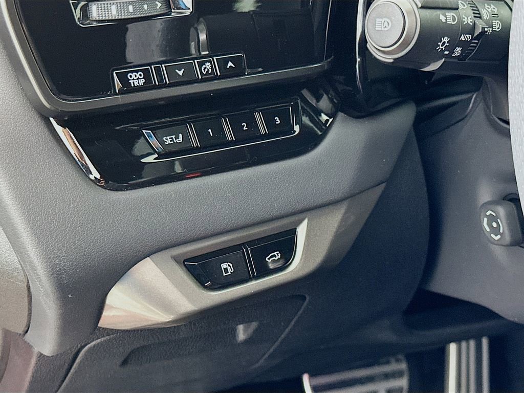 Used 2023 Lexus RX 500h F Sport w/ Cold Area Package image 10