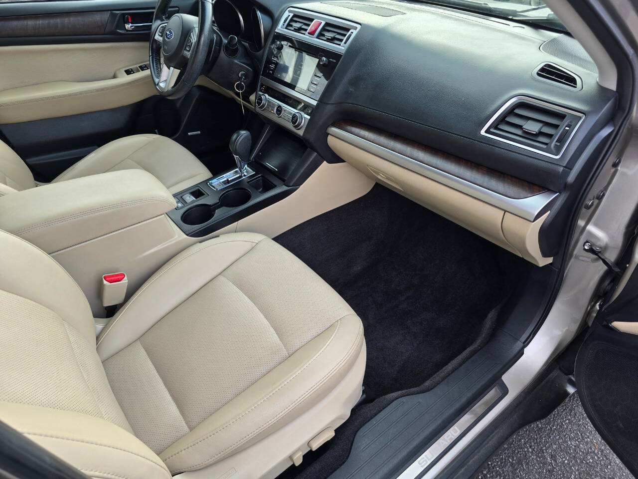 Used 2015 Subaru Outback 2.5i Limited AWD/4WD image 30