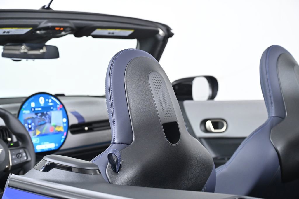 Certified 2025 MINI Cooper S image 34