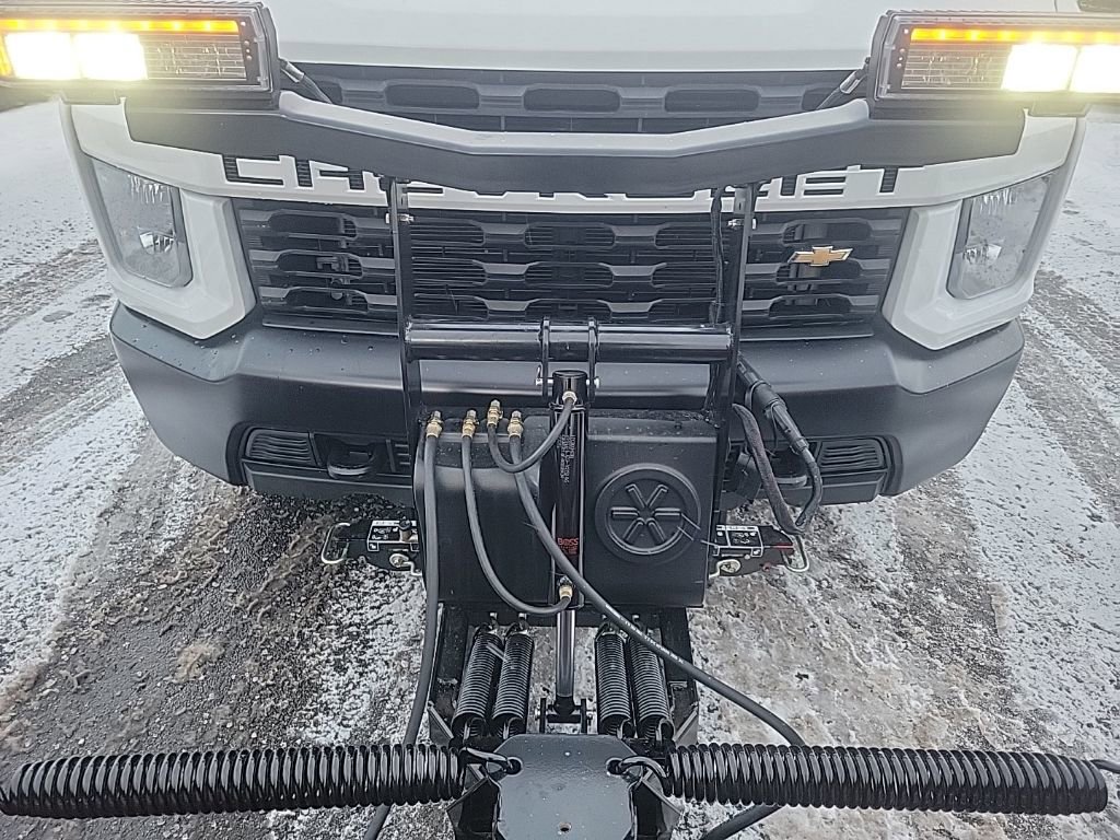 Used 2021 Chevrolet Silverado 2500 Custom w/ Custom Value Package image 7