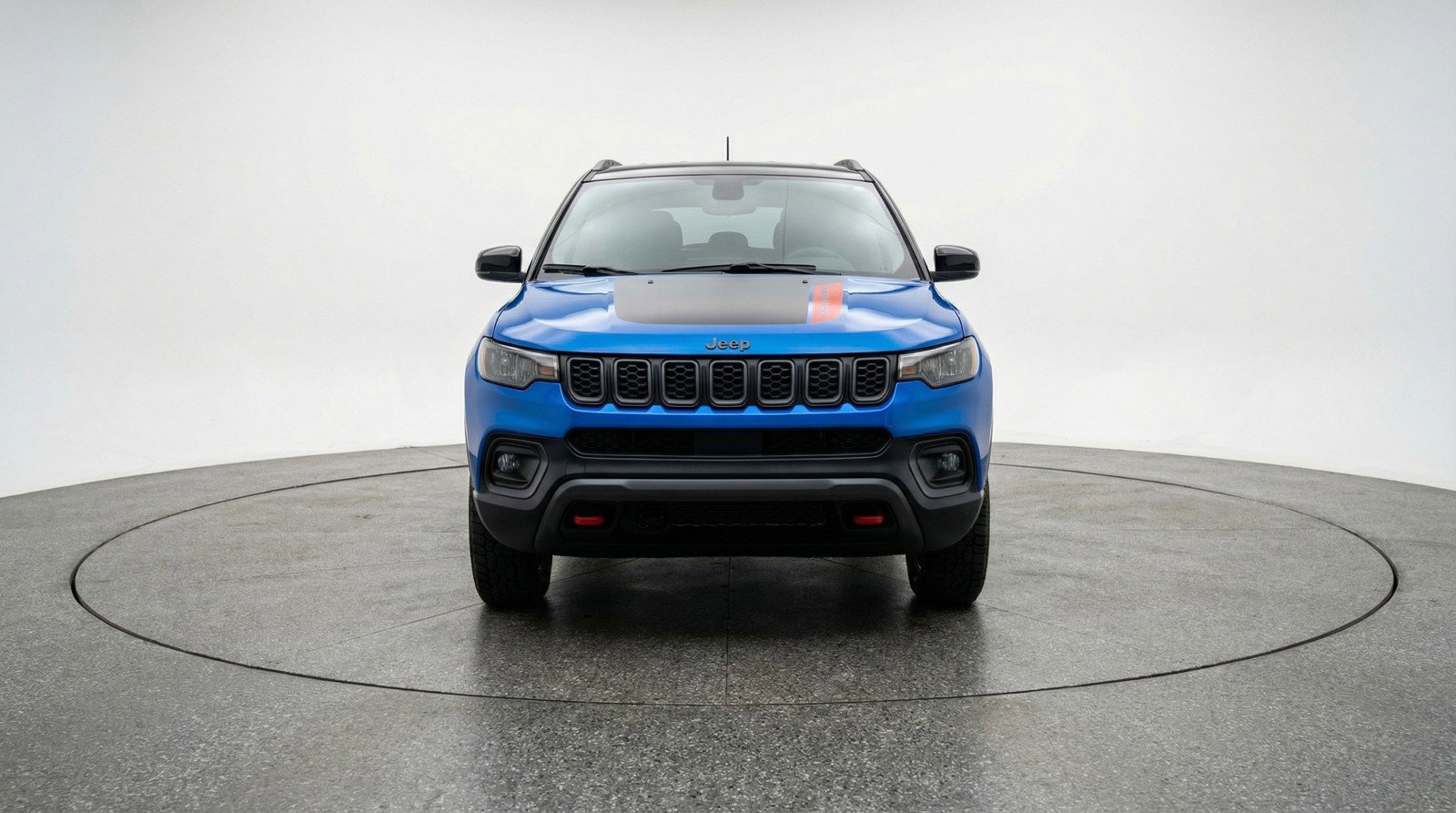 Used 2025 Jeep Compass Trailhawk image 2