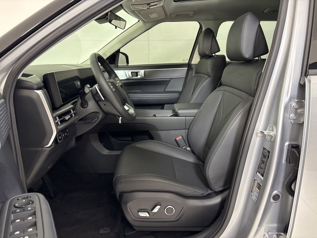 Used 2025 Hyundai Santa Fe XRT image 14