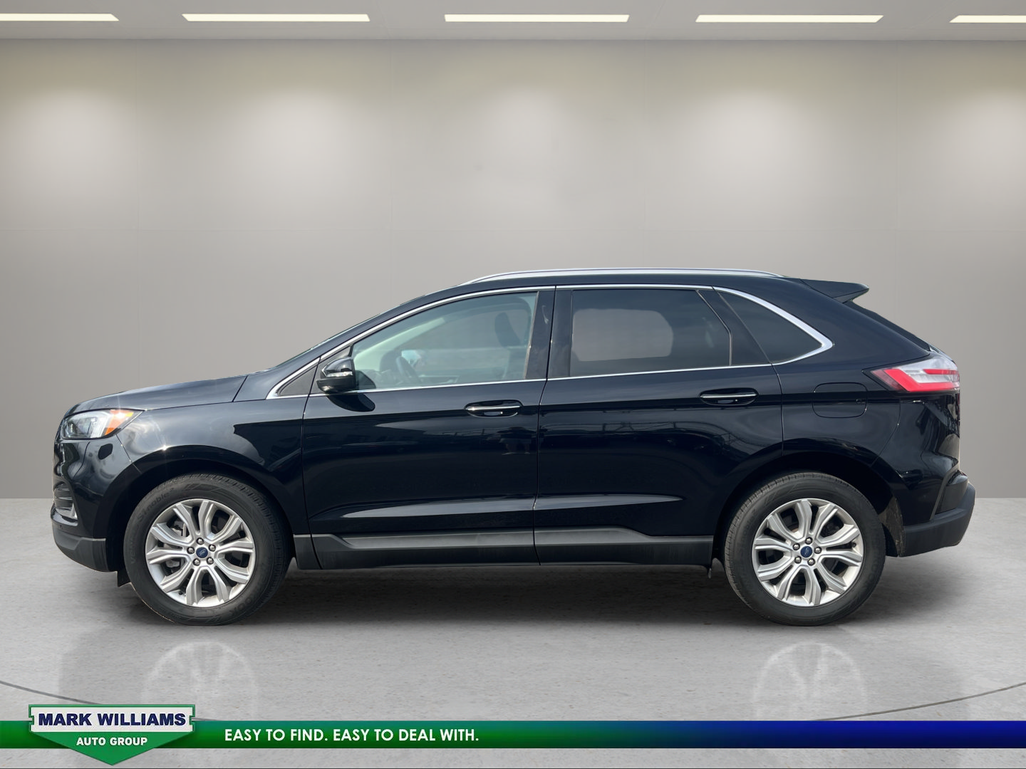 Used 2022 Ford Edge Titanium AWD/4WD image 4