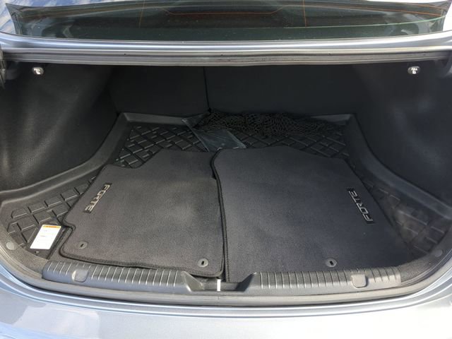 Used 2017 Kia Forte EX image 9