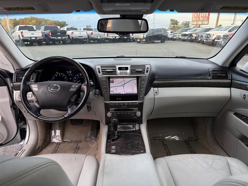 Used 2011 Lexus LS 460 SEDAN w/ Comfort Pkg image 27