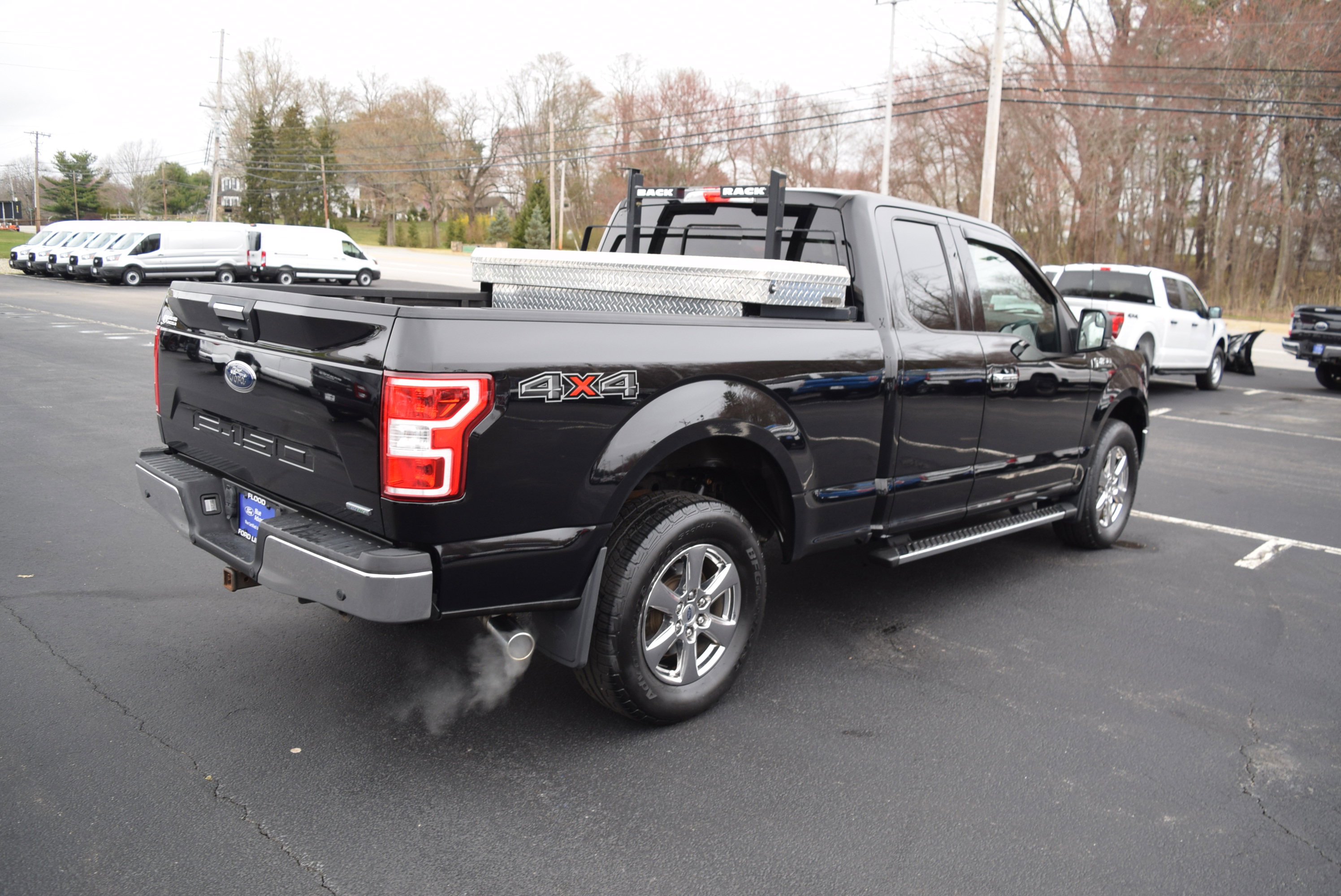 Used 2018 Ford F150 XLT w/ Equipment Group 302A Luxury image 4