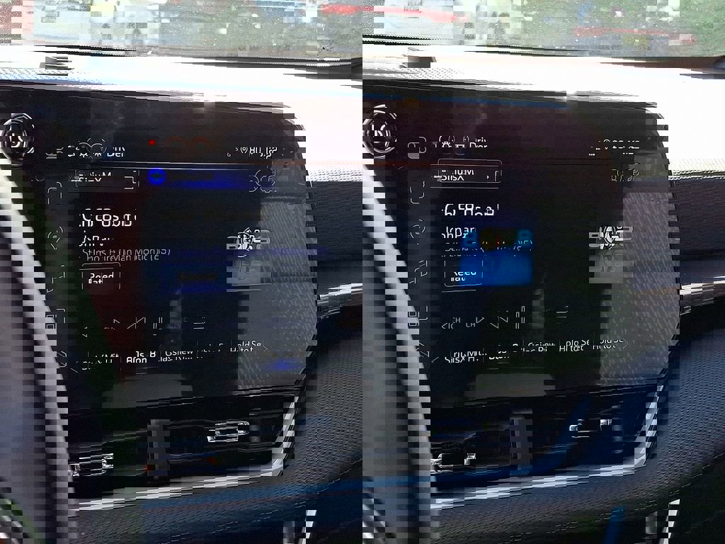 Used 2026 Chevrolet Equinox LT image 22