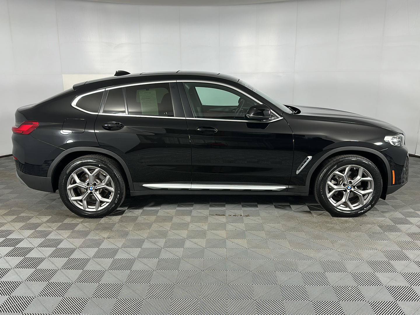Used 2023 BMW X4 xDrive30i w/ Premium Package AWD/4WD image 32