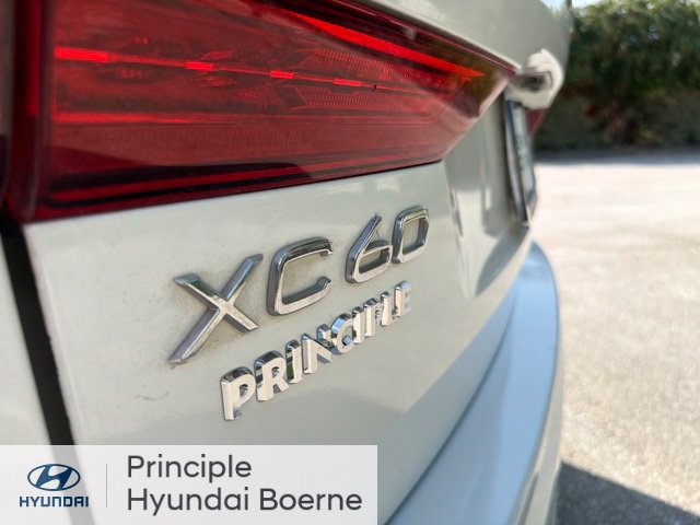 Used 2018 Volvo XC60 T5 Inscription AWD/4WD image 12