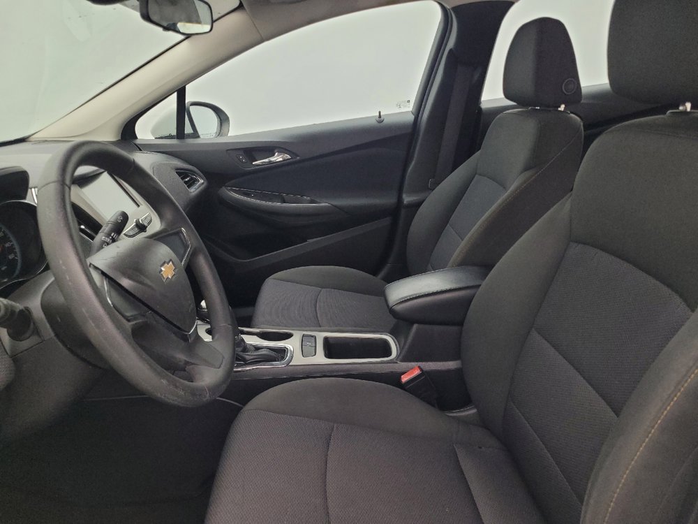 Used 2017 Chevrolet Cruze LS FWD image 17