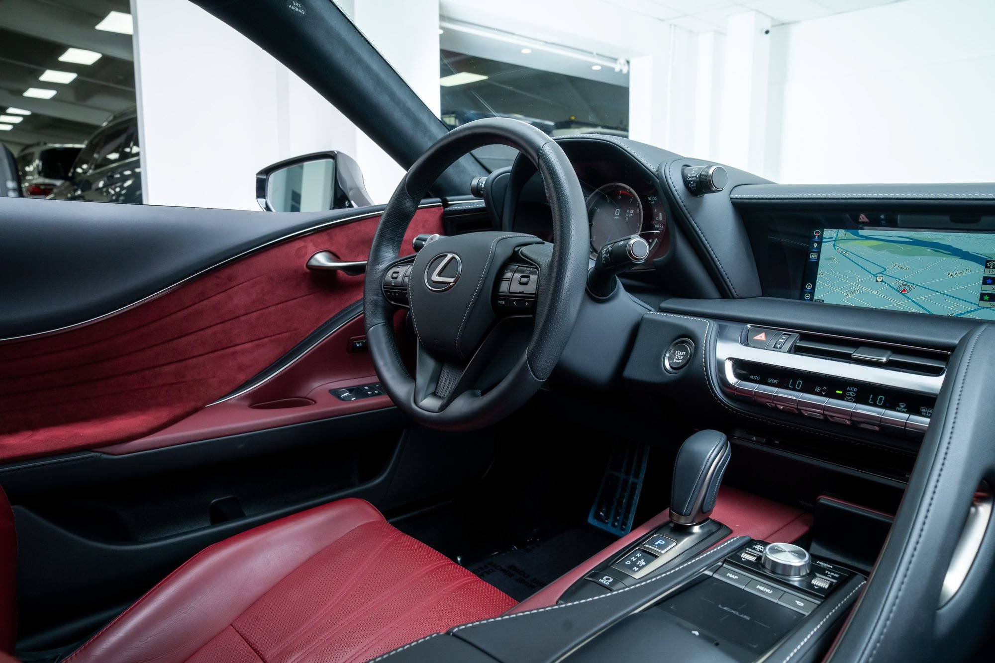Used 2018 Lexus LC 500 Coupe w/ Touring Package RWD image 10