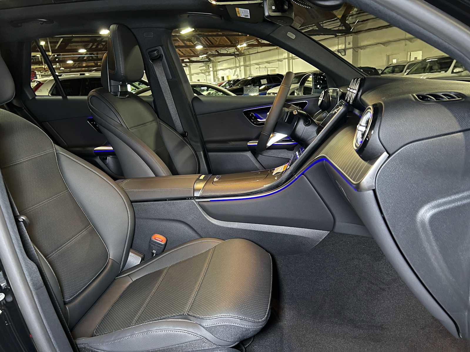 New 2025 Mercedes-Benz GLC 300 4MATIC image 11
