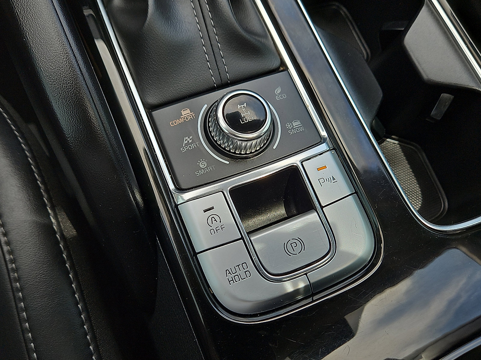 Used 2025 Kia Telluride S AWD/4WD image 15