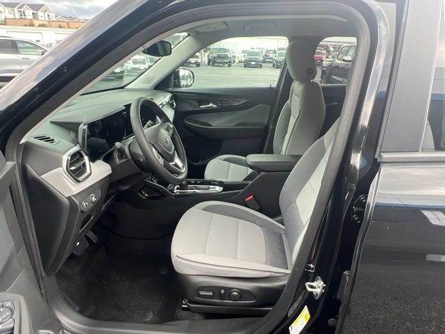 New 2026 Chevrolet TrailBlazer LT w/ Convenience Package FWD image 9