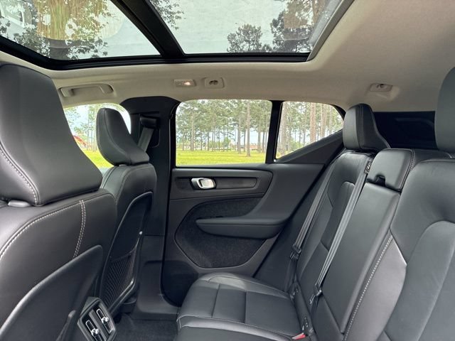 New 2026 Volvo XC40 B5 Ultra w/ Protection Package Premier AWD/4WD image 23
