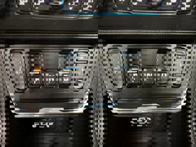 Certified 2018 GMC Terrain SLT w/ Preferred Package image 15